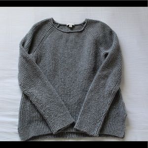 Gap sweater